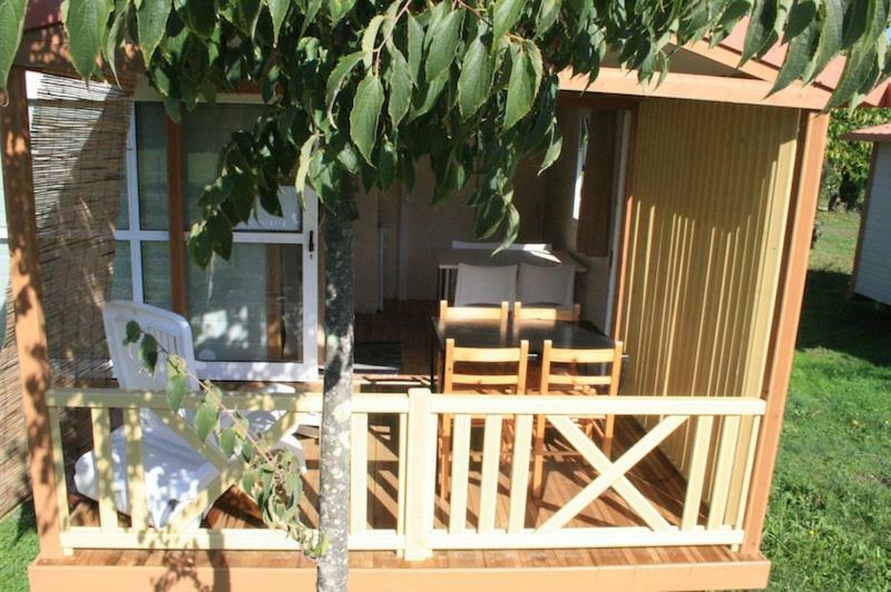 Prunelli-di-Fiumorbo Camping Via Romana מראה חיצוני תמונה